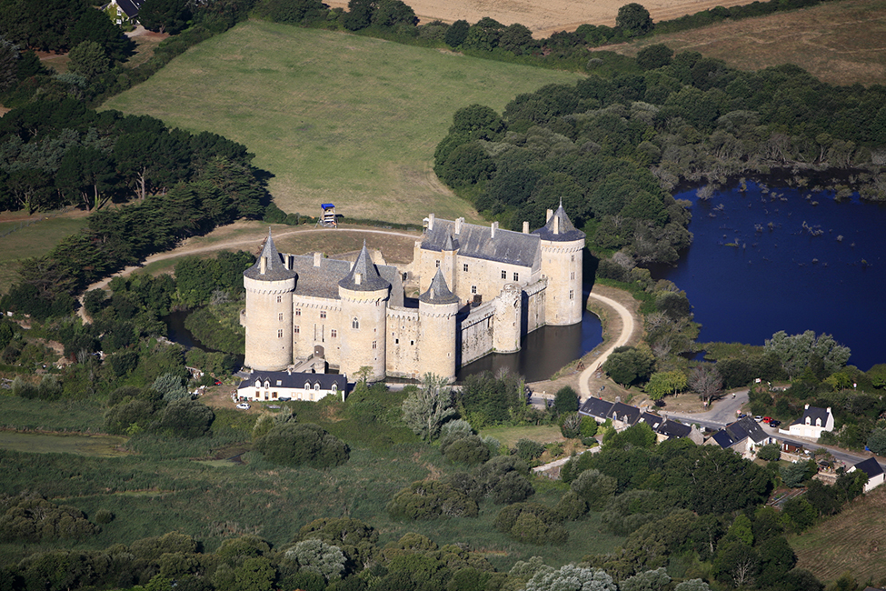 La Pierre Bleue La Pierre Bleue