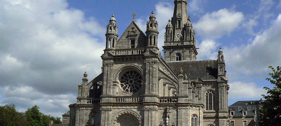 La Basilique Sainte-Anne d'Auray © Silex