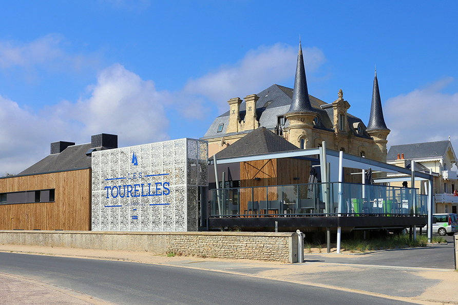 Les Tourelles Les Tourelles